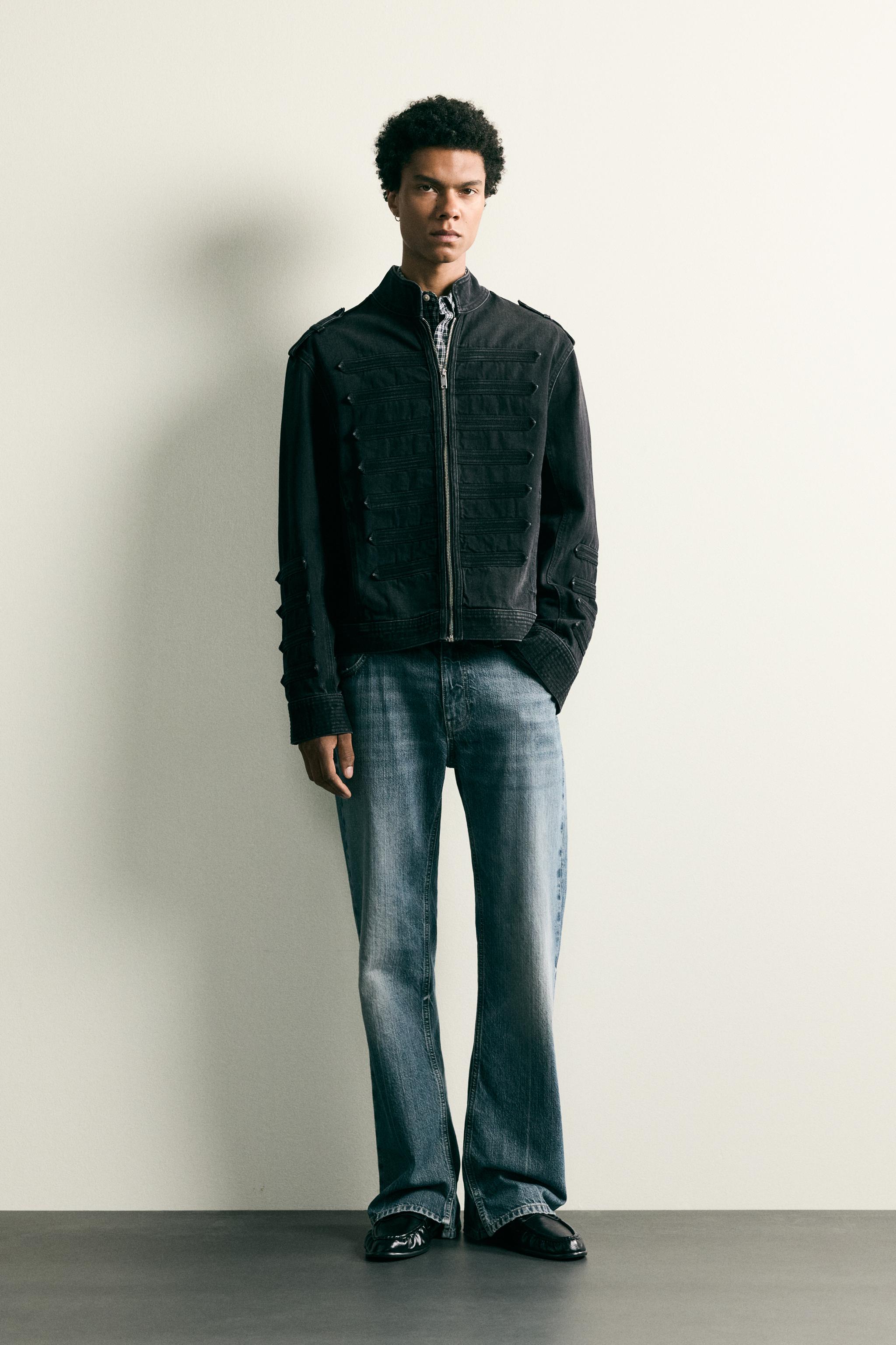 CROPPED FIT TAB DETAIL JACKET